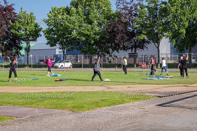 2020_05_19 Corona DIO dames bij GVV63